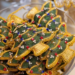 Buckingham Palace Velvet Christmas Tree Decoration
