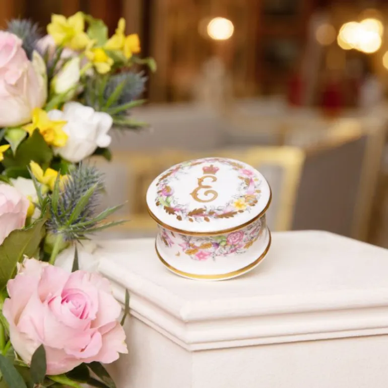 Queen Elizabeth Ii Commemorative Pillbox