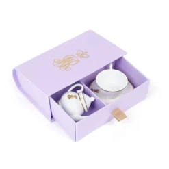 Queen Mary'S Dolls' House Miniature Set