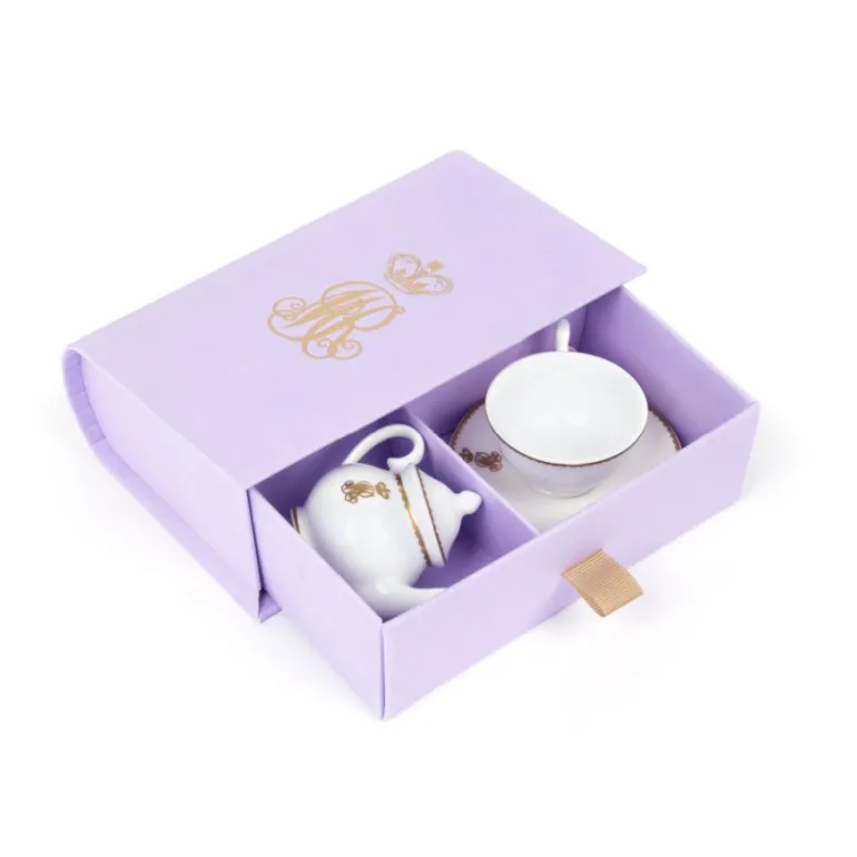 Queen Mary'S Dolls' House Miniature Set