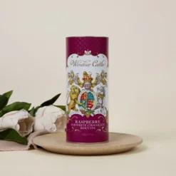 Windsor Castle White Chocolate And Raspberry Biscuit Tube